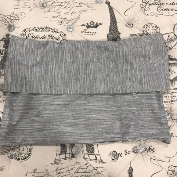 Line & Dot Belen Off-the-Shoulder Top - Picture 7 of 7